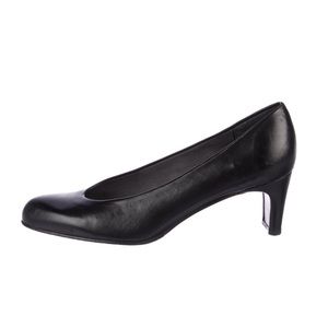 Stuart Weitzman Black Leather Pumps